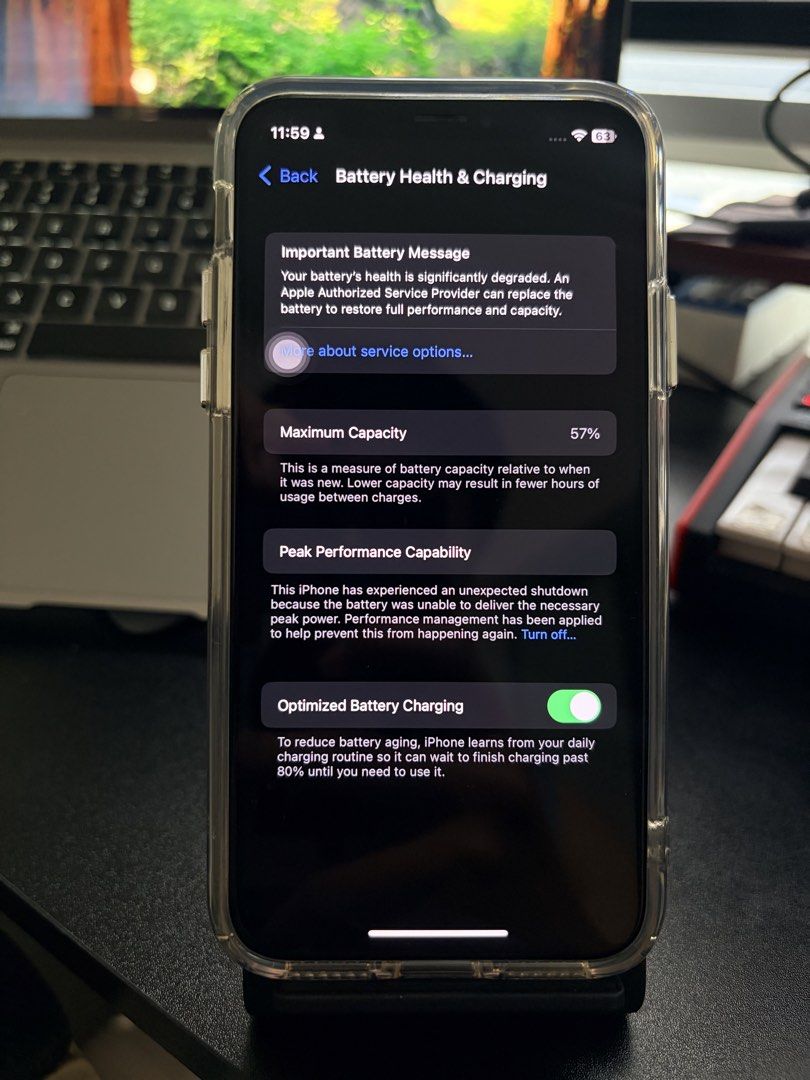 Iphone 10 256GB (Category: iPhone X Series) located in Mandaluyong City. Submitted by maximuuus (Listing ID 1464393081, Image 3). Description: Black Iphone X 256 GB storage Minimal scratches on charging port With clear case Battery health 57% .