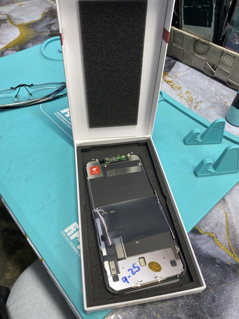 iPhone 11 LCD screen FLYCDI (Category: Other Mobile & Gadget Accessories) located in Pasig City. Submitted by marcrafael (Listing ID 1464378929, Image 3). Description: iPhone 11 LCD FLYCDI SELLING PRICE: 1500 NEGOTIABLE MEET UP TO YOUR PREFERRED LOCATION ADD KA HANDLING FEE OR LALAMOVE COD IKAW MAG BOOK FOR YOUR SAFETY PASS SA PAYMENT FIRST FOR YOUR OWN SAFETY! .