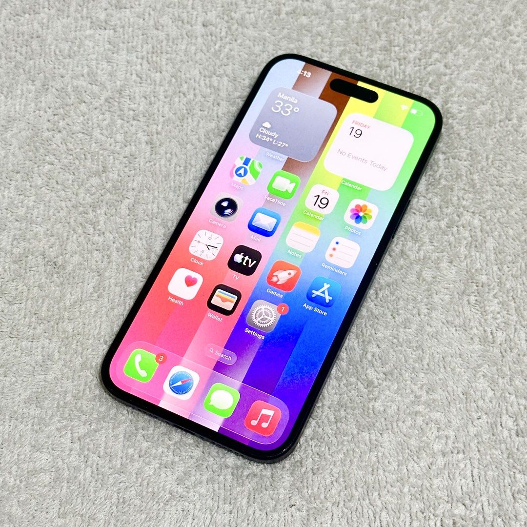 Iphone 15 Plus 128gb Factory Unlocked (Category: iPhone 15 Series) located in Pasig City. Submitted by ela_zen15 (Listing ID 1464406670, Image 3). Description: BEWARE OF SCAMMERS. Maraming mura pero mapapamura kana lang after. Ingat po sa mga bagong modus. Yung third party po and marami pa. Sale or Swap Swapping is higher than selling price Iphone 15 plus Factory Unlocked (micro sim not esim) 128gb Black 85% Battery Health Truetone working Face I