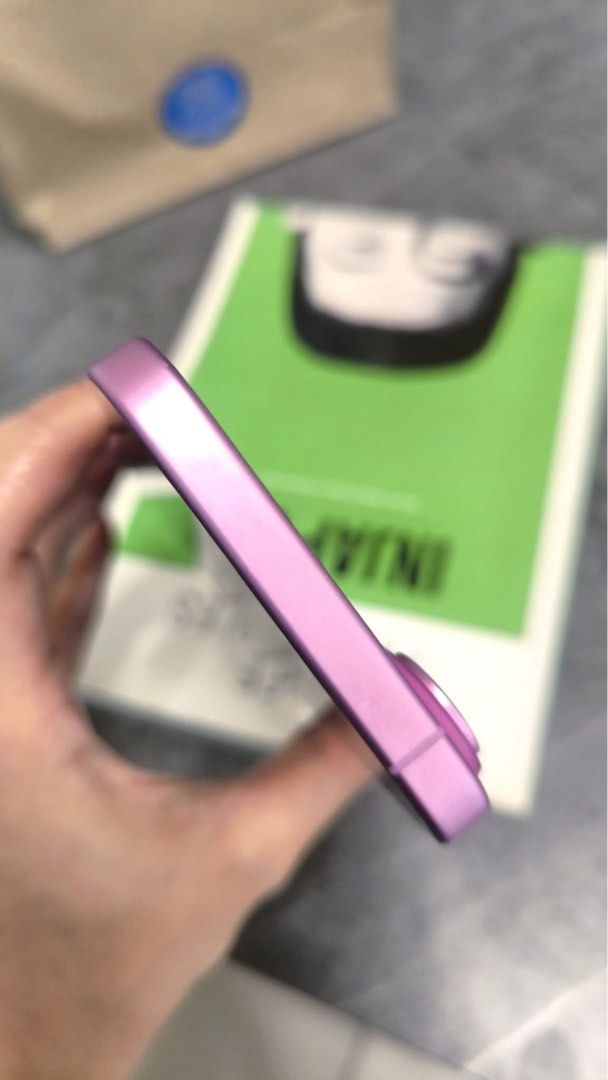 iphone 16 256 gb (Category: iPhone 16 Series) located in Quezon City. Submitted by Gramag122106 (Listing ID 1464472918, Image 3). Description: zinnia towers location along edsa or commonwealth manggahan.