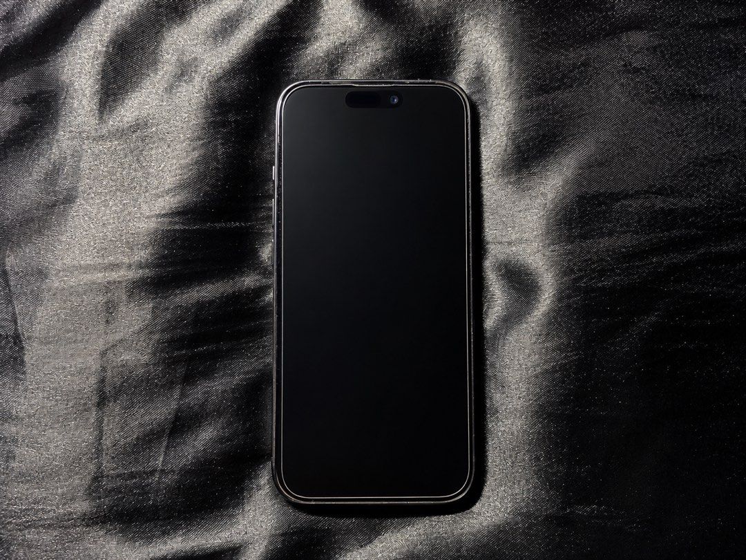 iPhone 16 black 128GB (Category: iPhone 16 Series) located in Quezon City. Submitted by skelesis (Listing ID 1464473811, Image 2). Description: Selling my personally used iPhone 16 128GB in Black. Fully functional and well taken care of. No issues with performance and everything works as it should. Details: • 128GB Storage • 91% Battery Health • 426 Cycle Count • Face ID working • True Tone working • Cameras & all functions working properly • No 