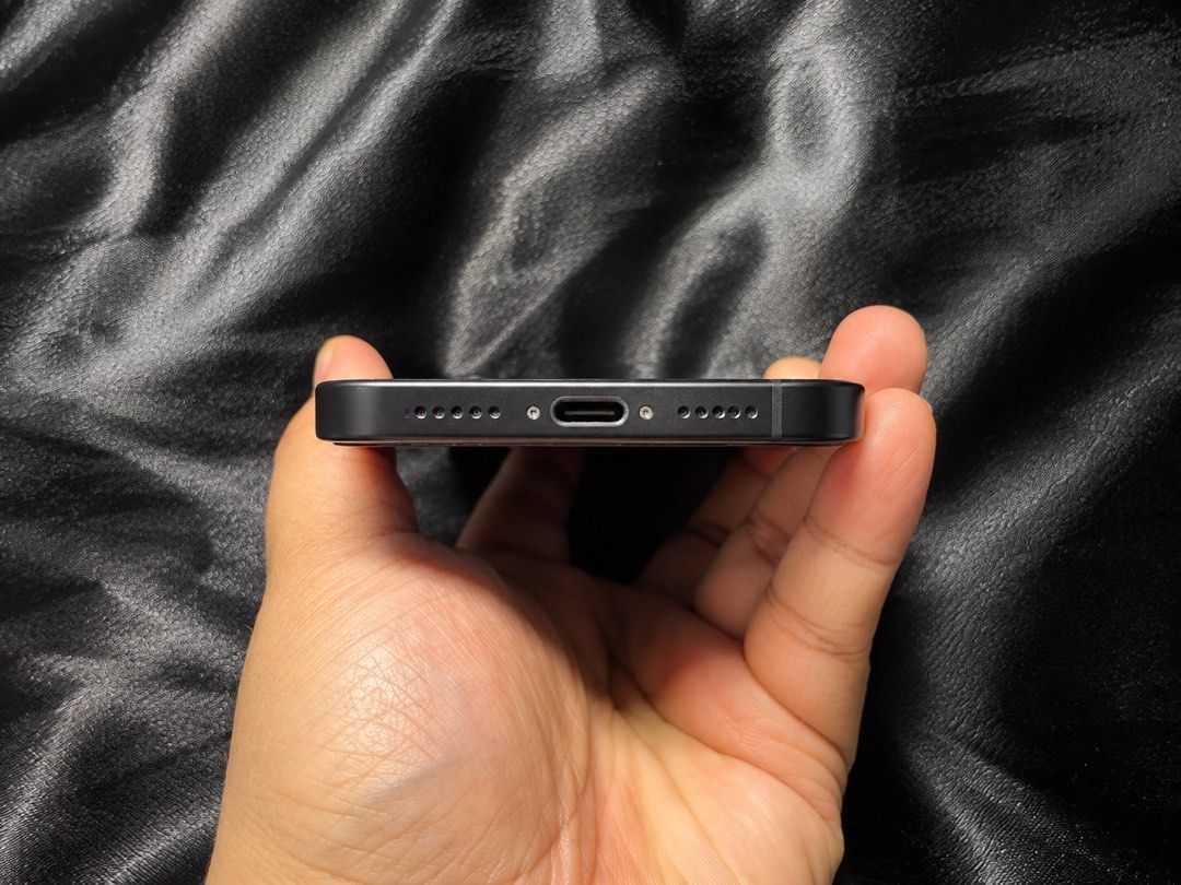 iPhone 16 black 128GB (Category: iPhone 16 Series) located in Quezon City. Submitted by skelesis (Listing ID 1464473811, Image 3). Description: Selling my personally used iPhone 16 128GB in Black. Fully functional and well taken care of. No issues with performance and everything works as it should. Details: • 128GB Storage • 91% Battery Health • 426 Cycle Count • Face ID working • True Tone working • Cameras & all functions working properly • No 