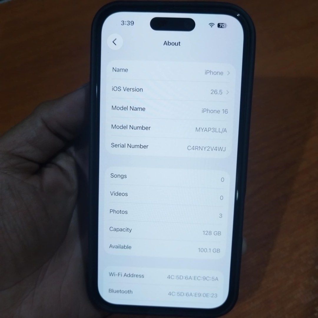 Iphone 16 no issue (Category: iPhone 16 Series) located in Manila. Submitted by uxj6f (Listing ID 1464507852, Image 2). Description: Open line No issue 100%battery Makinis Check to sawa on meet up .
