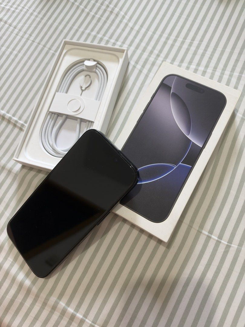 Iphone 16 Pro 256gb Black Titanium (Category: iPhone 16 Series) located in Taguig. Submitted by sls08 (Listing ID 1464401777, Image 1). Description: Iphone 16 Pro 256GB Black Titanium Woman owned, well maintained No scratches 86% BH Complete with box, charging cord, receipt Still with spigen tempered glass RFS: upgrade.
