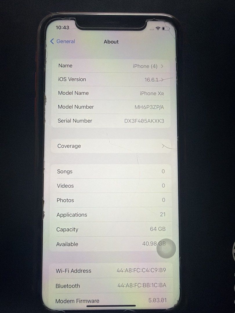 iPhone (Category: iPhone X Series) located in Makati City. Submitted by travelbag (Listing ID 1464372222, Image 3). Description: Decluttering- 88% battery life .