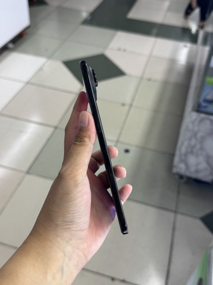 IPHONE 17 AIR 256GB 100%BH SMARTLOCK (Category: iPhone Air Series) located in San Juan City. Submitted by aynaagadgets (Listing ID 1464521289, Image 2). Description: IPHONE 17 AIR 256GB SMARTLOCK SEPTEMBER 2026 STALL #: XB-07 FOR SALE | TRADE / SWAP PASS SA MGA SCAMMERS / THIRD PARTY (RFS: Buy and Sell) ⬇️DETAILS⬇️ •256 GB (Other storage is also available) •Black (Other color is also available but price may vary) •100%vh •NTC Variant •99% Smooth 