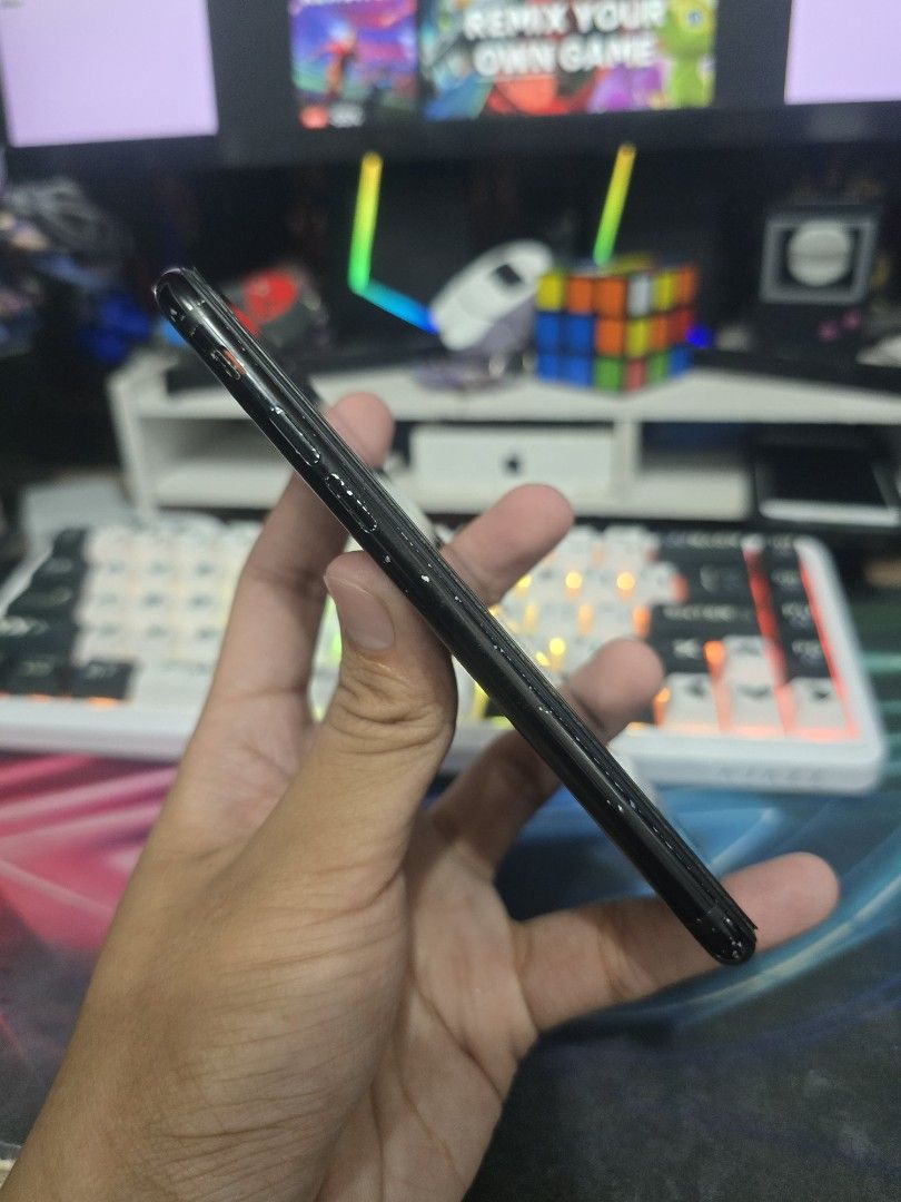 iPhone 7 128 (Category: iPhone 7 Series) located in Calamba. Submitted by negrosyantengmalupet (Listing ID 1464387694, Image 3). Description: Wifi Used only Bypassed (bawal I reset/update) Latest iOS version 15.8.8 narin Lahat working maliban sa data Fingerprint working 100%bh 128gb Bawal sa maselan Inclusions 1 case Screen protector pre installed Maganda pang backup phone, jailbreak tweaks, pang kids, music player or digicam Issue? Bypassed and 