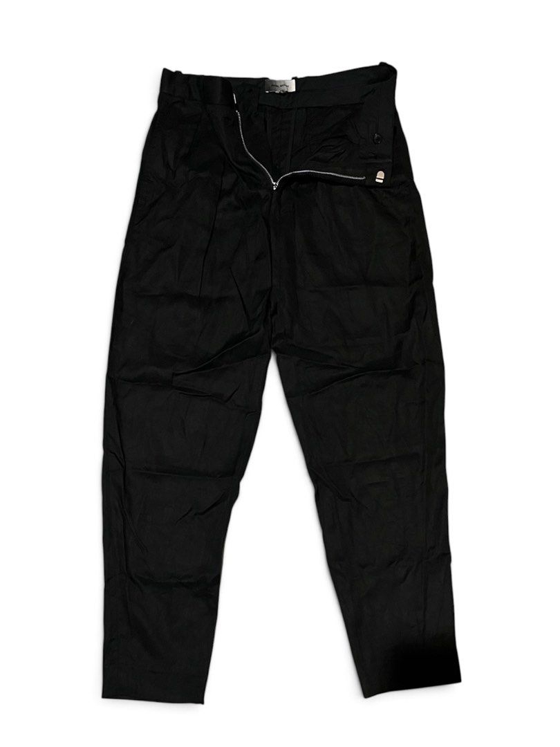 🏷️Isabel Marant Men Trouser (Category: Luxury Apparel) located in Manila. Submitted by angelamaec (Listing ID 1464461815, Image 2). Description: Excellent condition 16x40 leg opening 6 1/2 Add ship.