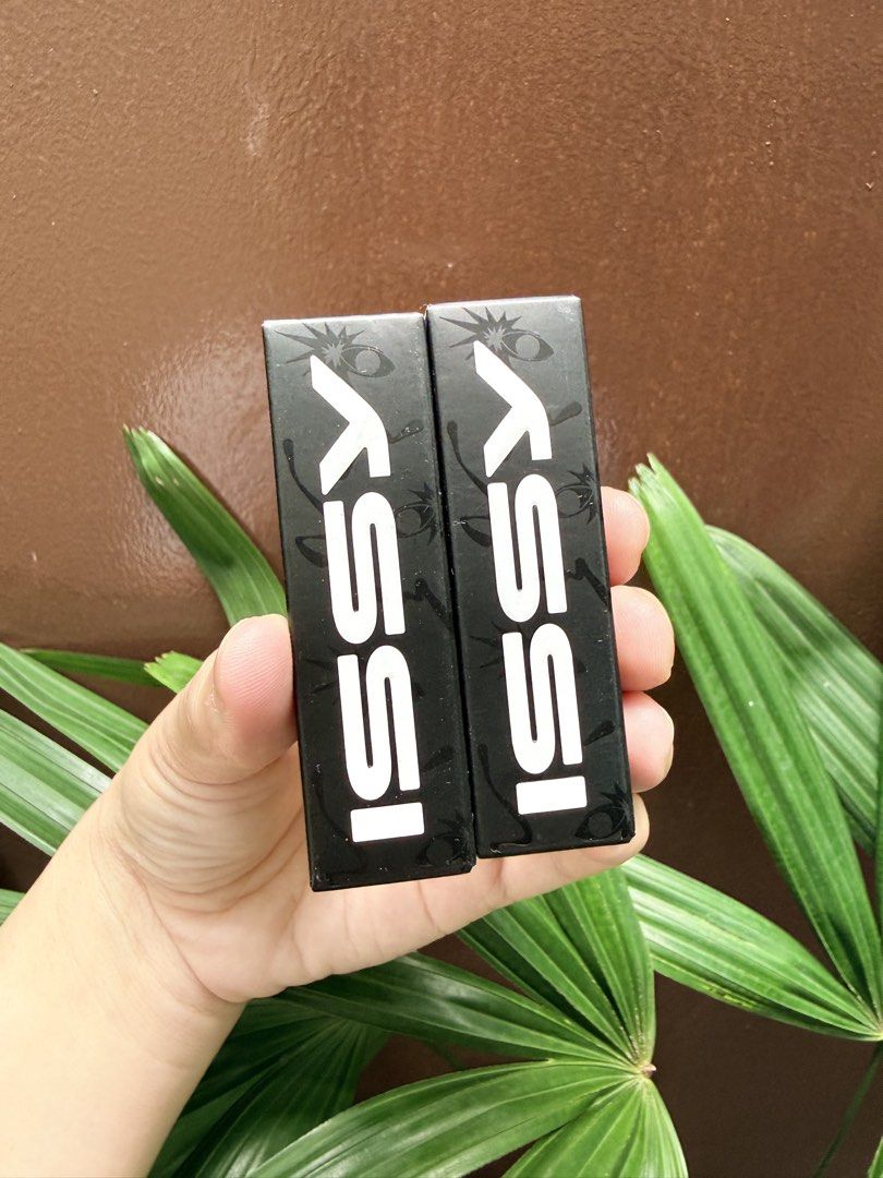 ISSY X SLO (Category: Makeup) located in Manila. Submitted by jfodoit0023 (Listing ID 1464386295, Image 1). Description: .