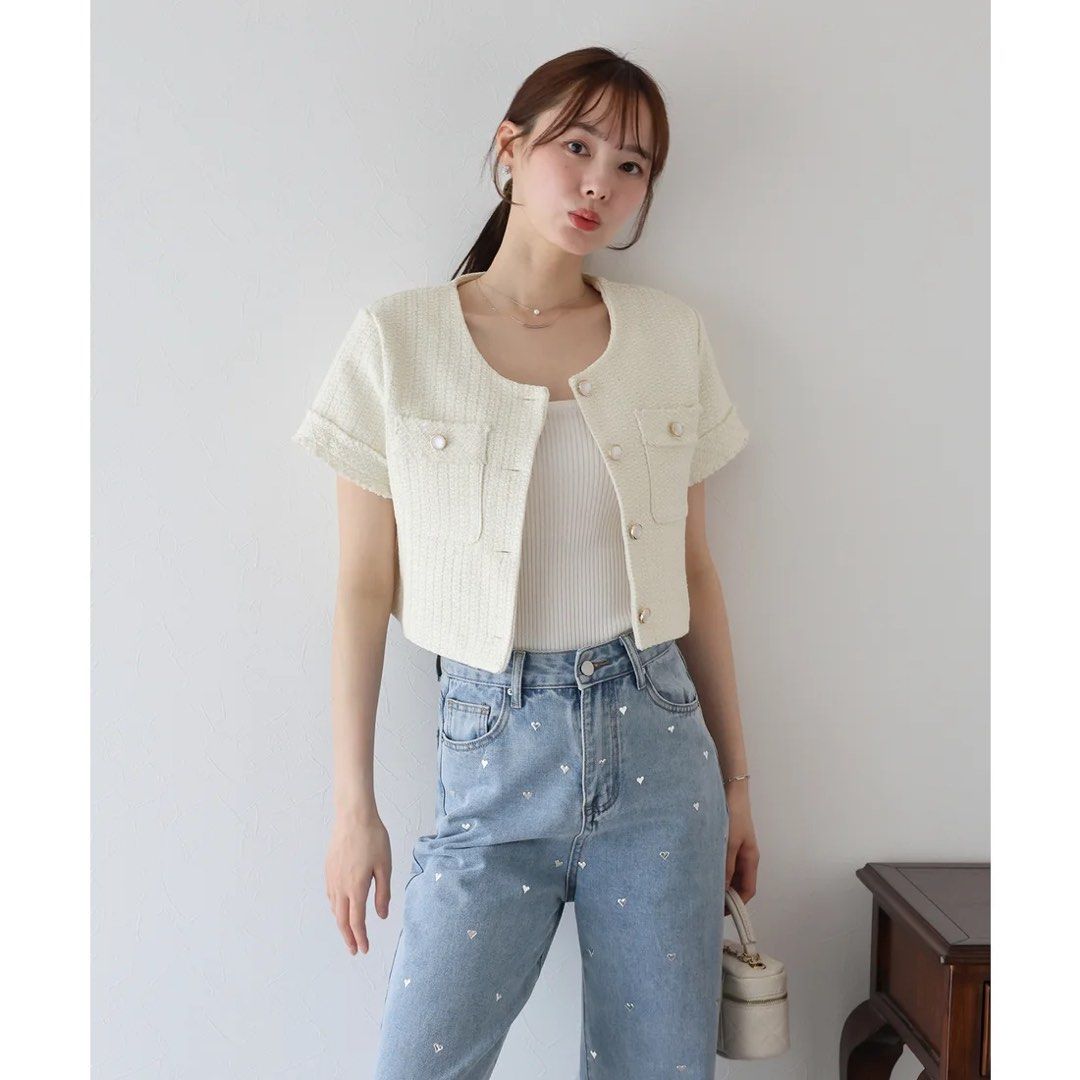 Ivory Cropped Tweed Top [S-M] (Category: Others Tops) located in Malabon City. Submitted by k_intimates (Listing ID 1464560654, Image 2). Description: Details: • Size S-M (34”-36” bust, 16” length) • Almost new (once used) • Bought from Japan • HQ, with inner lining • Ivory cropped tweed top features a lovely textured tweed fabric accented with charming fringed-edge pockets..