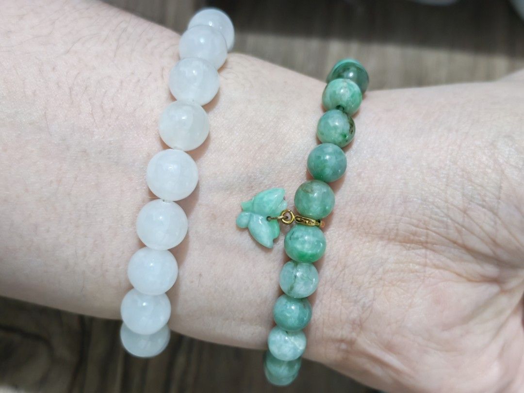 Jadeite bracelet (Category: Bracelets) located in Bacoor. Submitted by jadeitemaster (Listing ID 1464470880, Image 2). Description: This bracelet a bargain price with cute charm. The condition have internal stone lines, overall perfection not so good but the look is so pretty green. Can be used for everyday. Lucky charm, pritection, wealth, healing, career growth. This only one..