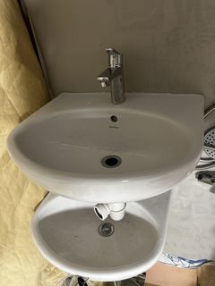 (Category: ) located in . Submitted by aaron331 (Listing ID 1464471129, Image 1). Description: .