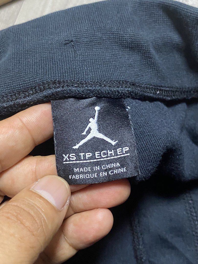 JORDAN AJ LITE FLEECE PANTS - BLACK (Category: Joggers) located in Manila. Submitted by ztfirtfritz (Listing ID 1464441820, Image 3). Description: JORDAN AJ LITE FLEECE PANTS - BLACK LEGIT 724801-010 XS MEASUREMENTS” WAIST: 24-28 (STRETCH) RISE: 12 (FRONT) 13.5 (BACK) INSEAM: 29 LEG: 9 OPEN LEG: 4 LENGTH: 39 EXCELLENT NO FLAWS 450 + SF.