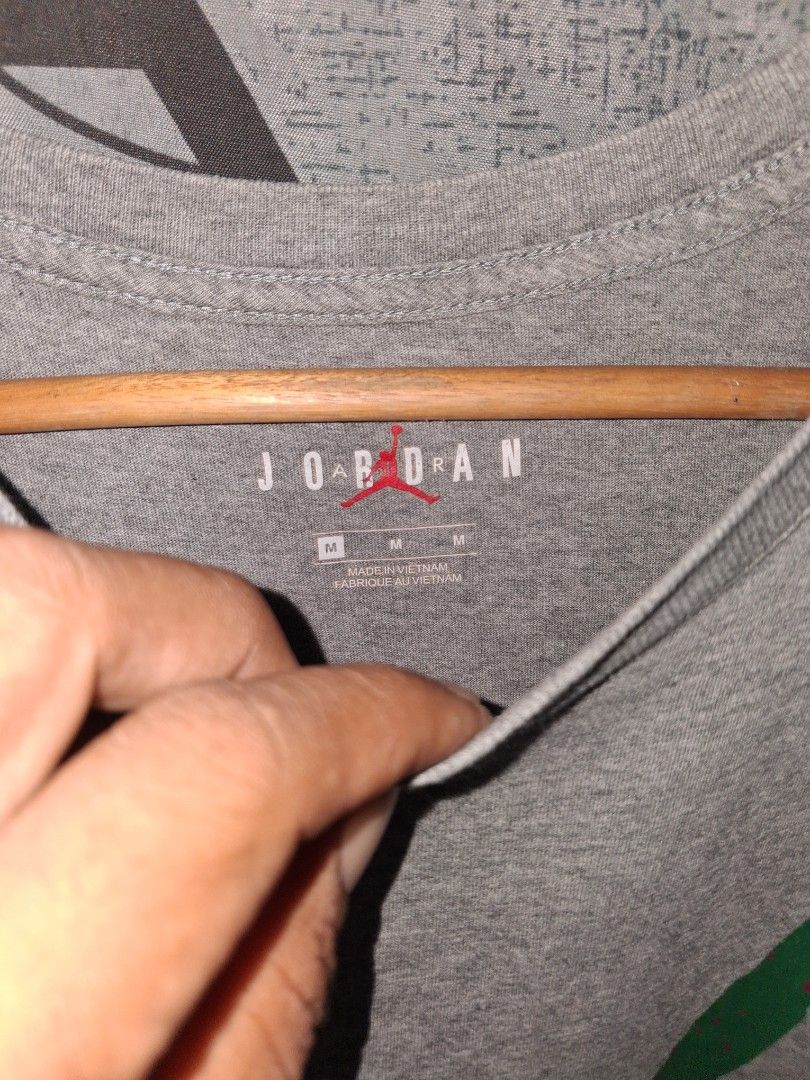 Jordan Big Logo (Category: Tshirts & Polo Shirts ) located in Maasin. Submitted by ukayniyong (Listing ID 1464424744, Image 2). Description: Thrifted No Crack Issue: See detailed Pic.