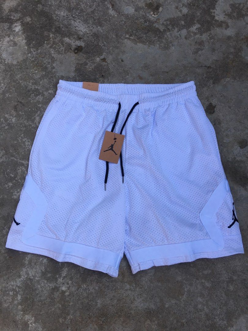 Jordan Diamond (Category: Activewear) located in Calapan. Submitted by thrift_ni_forts (Listing ID 1464512020, Image 2). Description: brand new size XL no issue excellent .