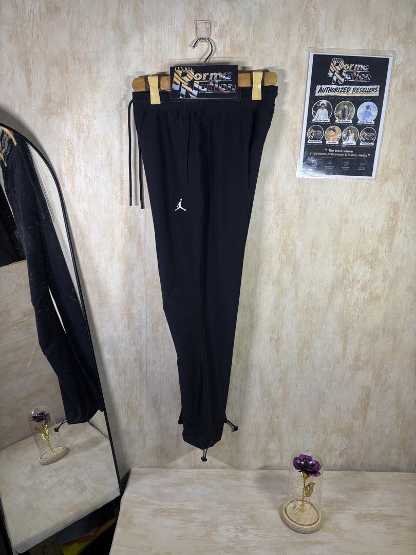 JORDAN ESSENTIAL JOGGER PANTS (Category: Joggers) located in Cabuyao City. Submitted by pormanation-thrift-store (Listing ID 1464404287, Image 3). Description: JORDAN ESSENTIAL JOGGER PANTS Condition: LIKE NEW Color rate: 10/10 (PWEDE SA MASELAN) Size: SMALL Dimes: 28-32x37.5 Issue: NONE❌ Price: 1500.