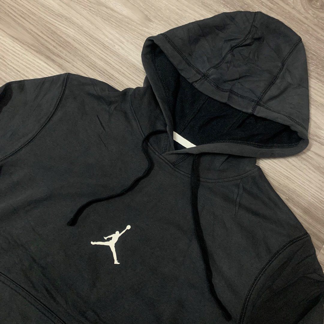 Jordan mid logo acid wash (Category: Activewear) located in Cavite. Submitted by yobubsss (Listing ID 1464557014, Image 2). Description: Size Small 22w 27L Good condition No issue.