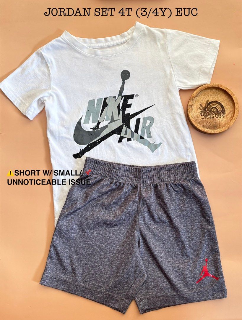 JORDAN 3/4Y (Category: Babies & Kids Fashion) located in San Pablo. Submitted by majhoii (Listing ID 1464418664, Image 1). Description: Jordan Excellent condition With minimal issue 399 jordan set.