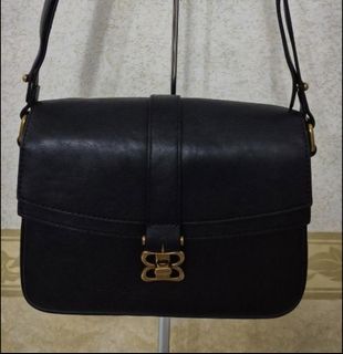 (Category: ) located in . Submitted by dailyhappyfinds (Listing ID 1464516662, Image 1). Description: .
