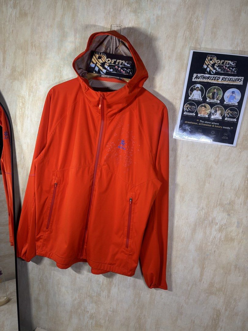 KAILAS RAIN JACKET (Category: Coats, Jackets and Outerwear) located in Cabuyao City. Submitted by pormanation-thrift-store (Listing ID 1464372521, Image 2). Description: KAILAS RAIN JACKET Condition: LIKE NEW Color rate: 10/10 (PWEDE SA MASELAN) Size: XL Dimes: 22.5”Wx27-28”L Issue: NONE‼️ Price: 1500.