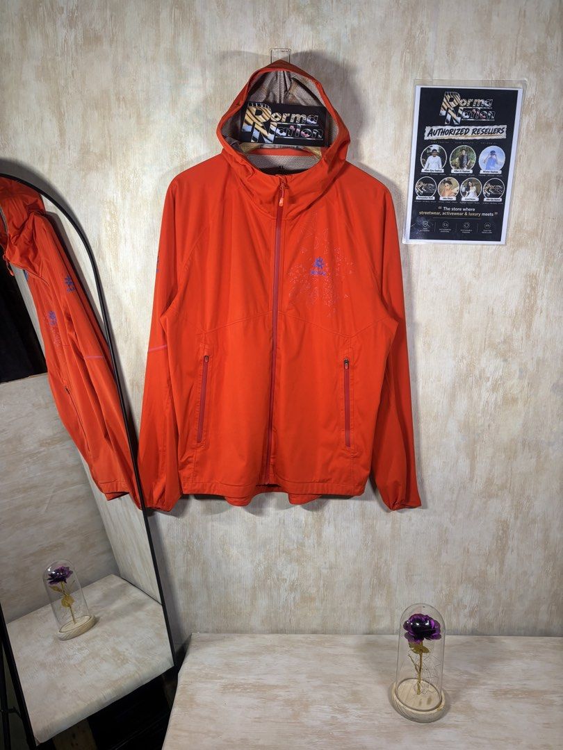 KAILAS RAIN JACKET (Category: Coats, Jackets and Outerwear) located in Cabuyao City. Submitted by pormanation-thrift-store (Listing ID 1464372521, Image 1). Description: KAILAS RAIN JACKET Condition: LIKE NEW Color rate: 10/10 (PWEDE SA MASELAN) Size: XL Dimes: 22.5”Wx27-28”L Issue: NONE‼️ Price: 1500.
