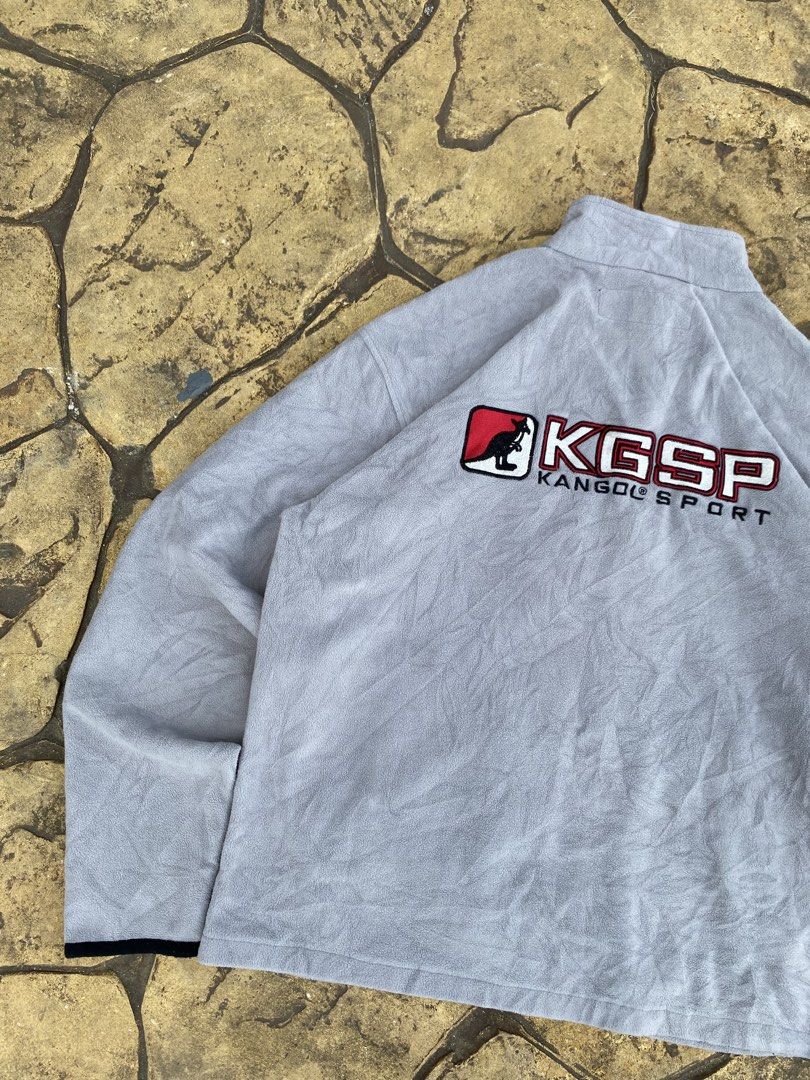KANGOL SPORT FULL ZIP (Category: Hoodies) located in Manila. Submitted by zzztine (Listing ID 1464433474, Image 3). Description: 💎 KANGOL SPORT FULL ZIP 💎 Dimes: 23*27 Color rate: 10/10 Condition: EXCELLENT .
