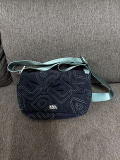 （分類：）位於 。 由 chan0101 提交（商品編號 1464470427，圖片 1）。簡介： 。
