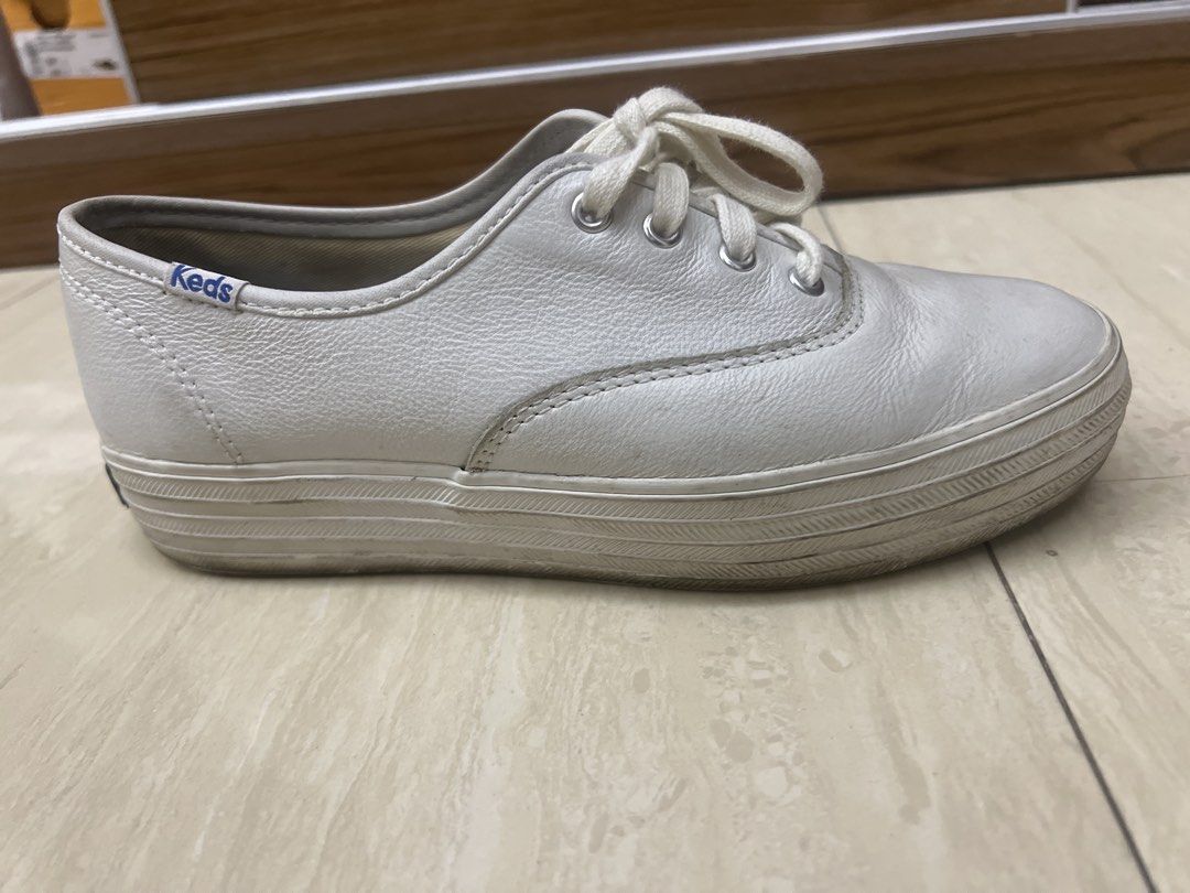 Keds White Leather Ortholite Sneakers (Category: Sneakers) located in Manila. Submitted by msbeautiful (Listing ID 1464500622, Image 3). Description: - Classic white Keds sneakers - Made with genuine leather - Features Ortholite insoles for superior comfort - Lace-up closure for a secure fit - Ideal for everyday wear - Size: 5.5 US.