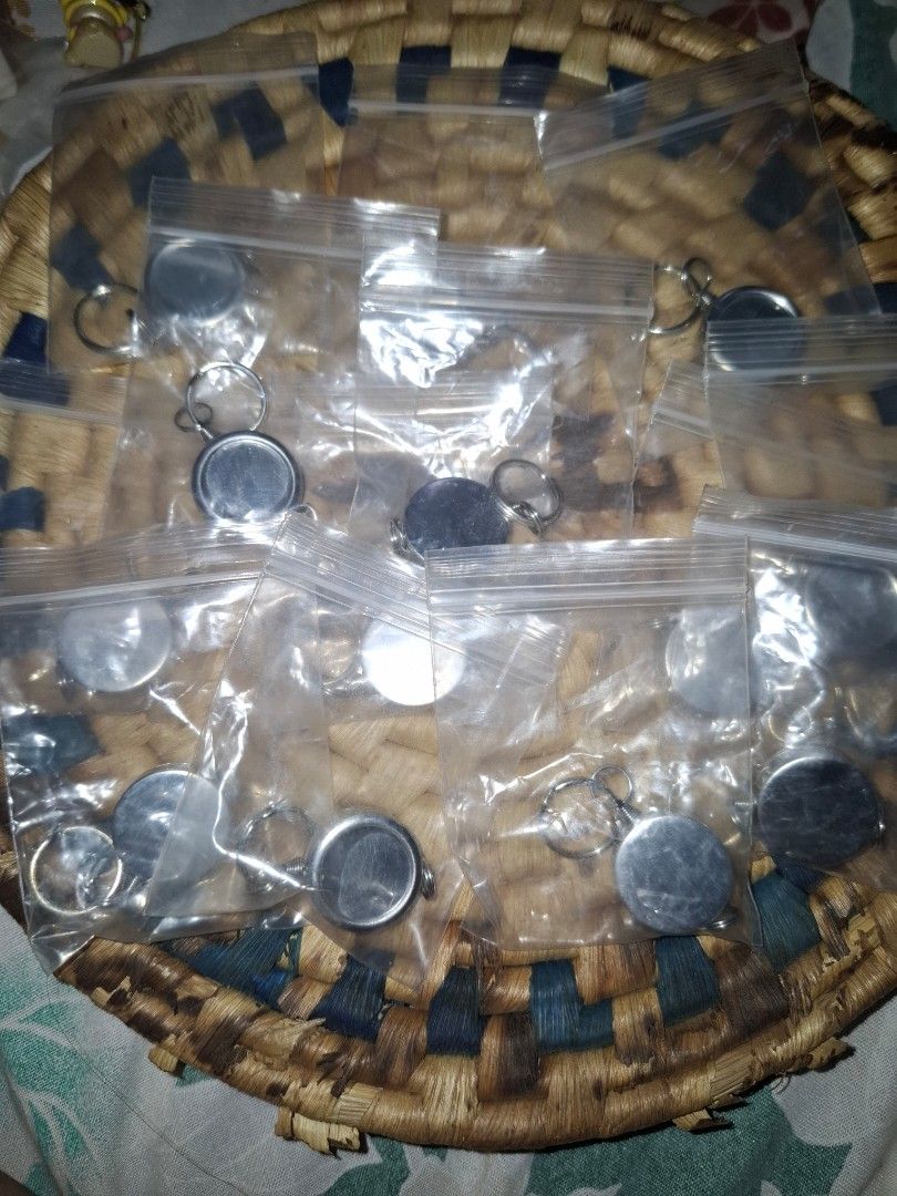 KEY RING BADGE HOLDER ( 2PCS) (Category: Announcements) located in Cavite. Submitted by annek_annek (Listing ID 1464439019, Image 3). Description: PLEASE SEND ME A MESSAGE FOR MORE DETAILS. Note: PLEASE DO MANAGE OUR EXPECTATION ITEMS ARE STILL FROM JAPAN SURPLUS. MOP : BDO,BPI,MARIBANK,GCASH MOD : LALAMOVE FLASH EXPRESS OWN PICK UP MEET UP NEARBY AREA WITH HANDLING FEE..