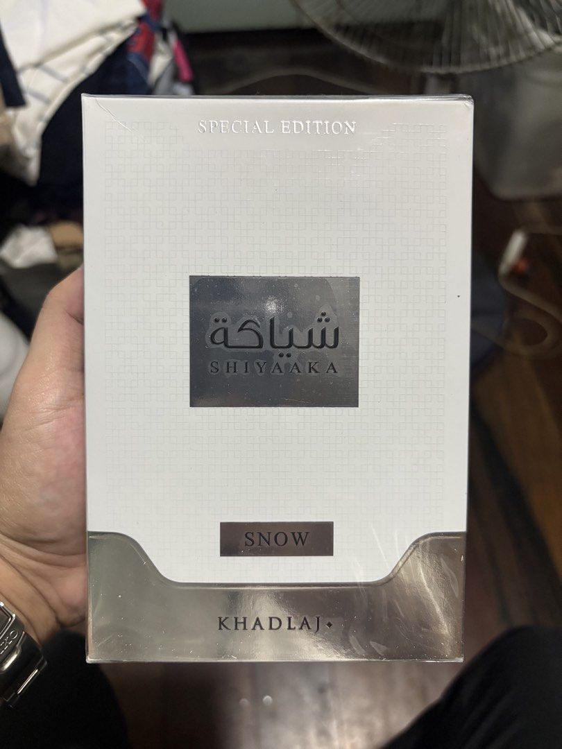 Khadlaj Shiyaaka Snow EDP (Category: Fragrance & Deodorants) located in Manila. Submitted by waxxizz (Listing ID 1464566227, Image 1). Description: For sale: Khadlaj Shiyaaka Snow Bnew, sealed 100% authentice, money back if proven fake Rfs: extra Price: 1,650 firm.