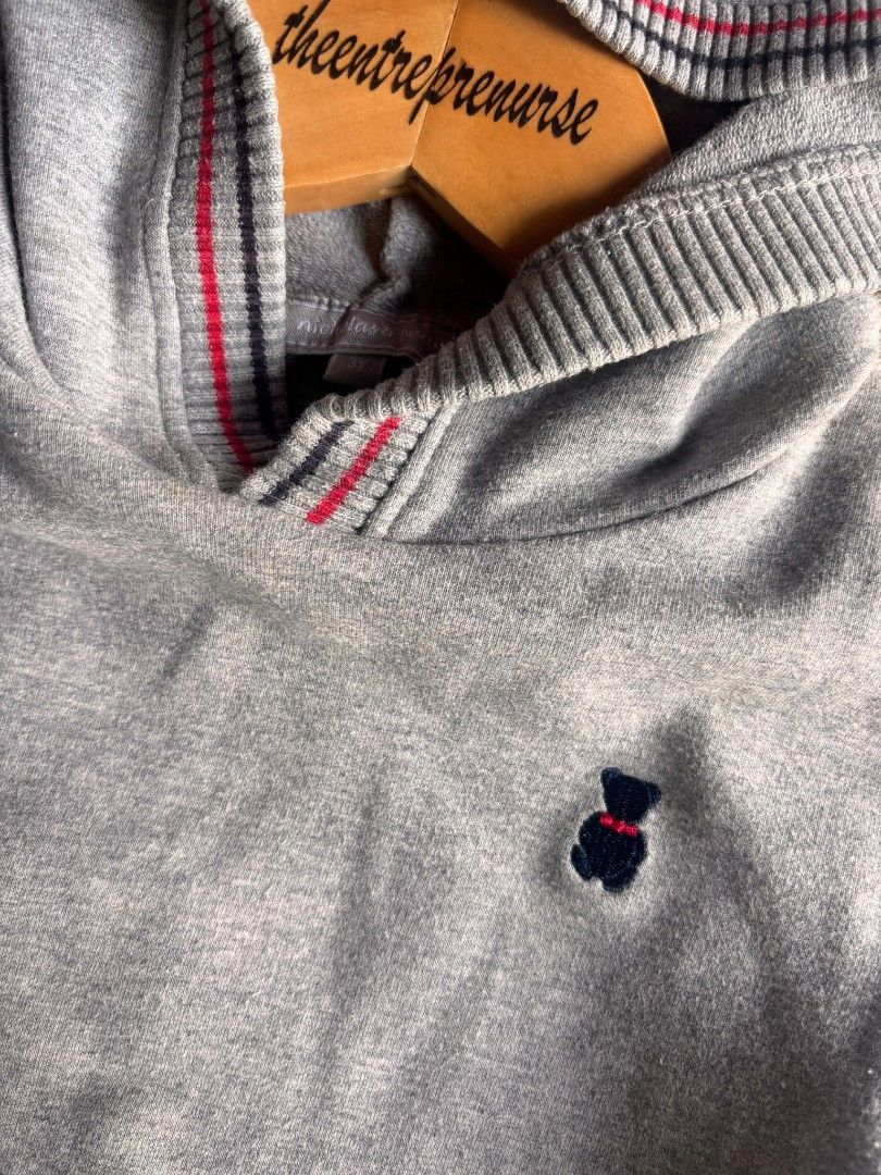 Kids Hoodie Jacket 3-4Y (Category: Babies & Kids Fashion) located in Quezon City. Submitted by theentreprenurse (Listing ID 1464517334, Image 2). Description: 𝘼𝙐𝙏𝙊 𝙋𝘼𝙎𝙎 𝙏𝙊 𝙇𝙊𝙒 𝘽𝘼𝙇𝙇𝙀𝙍𝙎 📣 ʙʀᴀɴᴅ: nicholas&bears ꜱɪᴢᴇ: 3-4T ᴍᴏᴘ: ɢᴄᴀꜱʜ ꜱʜɪᴘᴘɪɴɢ 🛒 (NO RUSH. I'm a working momma :) ) ▪︎ꜰʟᴀꜱʜ ᴇxᴘʀᴇꜱꜱ | J&T ▪︎ʟᴀʟᴀᴍᴏᴠᴇ|ɢʀᴀʙ ~ 𝚃𝚑𝚎𝚜𝚎 𝚌𝚕𝚘𝚝𝚑𝚎𝚜 𝚊𝚛𝚎 𝚊𝚕𝚛𝚎𝚊𝚍𝚢 𝚠𝚊𝚜𝚑𝚎𝚍. 𝙺𝚒𝚗𝚍𝚕𝚢 𝚖𝚊𝚗𝚊𝚐𝚎 𝚢𝚘𝚞𝚛 𝚎𝚡𝚙𝚎𝚌𝚝𝚊�