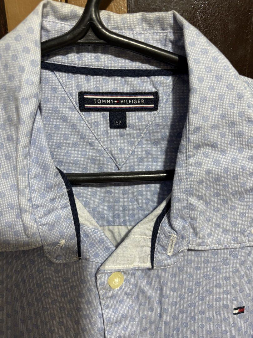 Kids polo shirt (Category: Babies & Kids Fashion) located in Quezon City. Submitted by den.declutters (Listing ID 1464568230, Image 2). Description: .