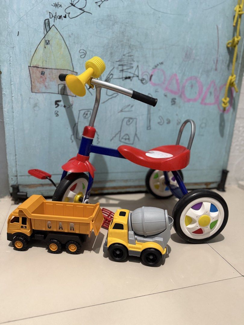 Kids Tricycle Red Blue (Category: Kids Toys) located in Valenzuela. Submitted by boutiquechic (Listing ID 1464370066, Image 3). Description: Fun red and blue tricycle for kids. Sturdy and easy to ride. Minor scuffs, ready for new adventures! Brandnew Hindi po ginamit ng anak ko Nasa loob lang ng bahay.