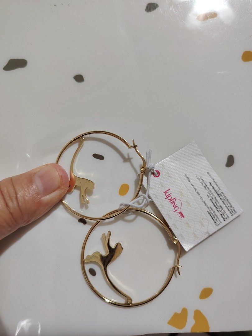 Kipling jump monkey earings original (Category: Luxury Accessories) located in Manila. Submitted by einalem1018 (Listing ID 1464398832, Image 3). Description: kipling accesories mall pull out frm sm botique gcash mop lalamove jnt shiping.