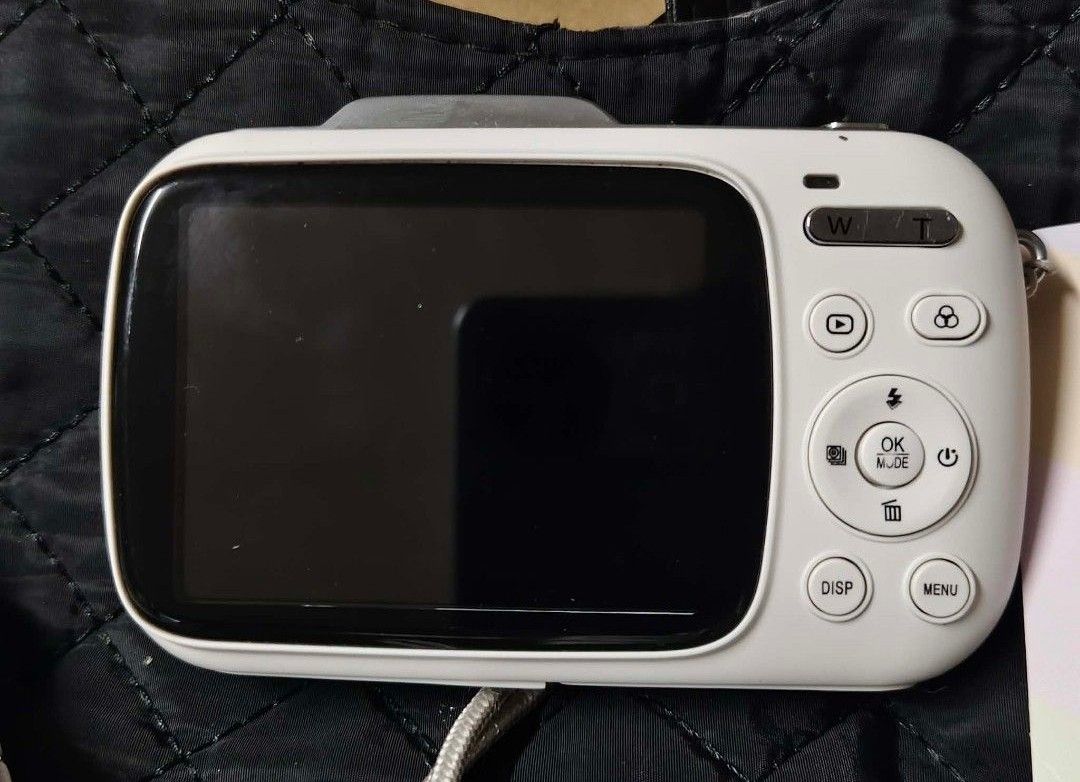 Kitbeez KF-3 (Category: Cameras) located in Ilagan. Submitted by minkicar (Listing ID 1464375170, Image 2). Description: KITBEEZ KF-3 (white) Php 1,800 Condition: 10/10 No issue Inclusions: Battery 64 gb Mini sd card Loc: Isabela * Pre-owned.