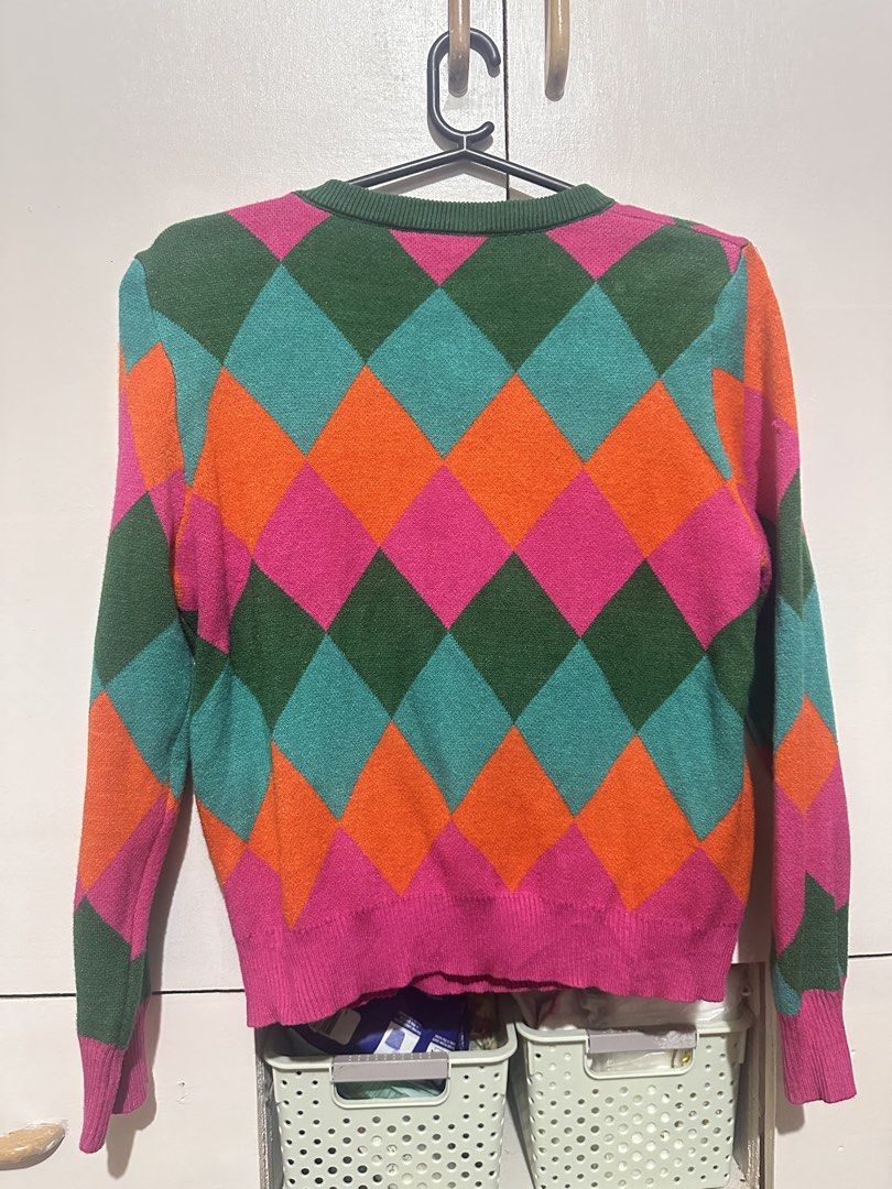 Knitted longsleeves (Category: Coats, Jackets and Outerwear) located in Tandag. Submitted by kawaiispreloved (Listing ID 1464493937, Image 3). Description: Size small to medium .