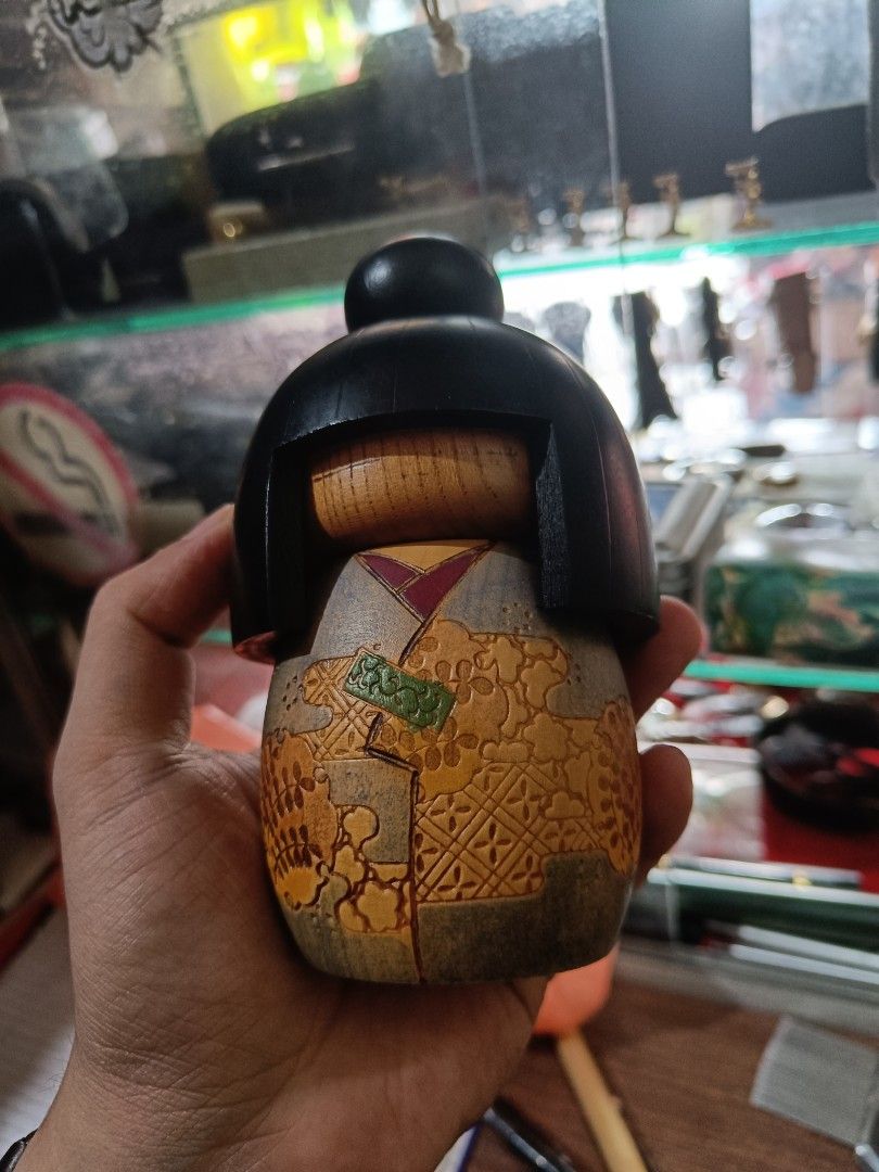 Kokesi doll (Category: Figurines & Statues) located in Taguig. Submitted by ashicollection (Listing ID 1464428283, Image 2). Description: Please read! For sure buyer only! NO COD/COP No reservation The items will be sold to the first payer w/o prior notice. Verbal reservations are not acceptable. Note: All items are vintage. Please manage your expectations accordingly. G cash payment. Shipping via Lalamove Metro Manila. For province: J and T Ship