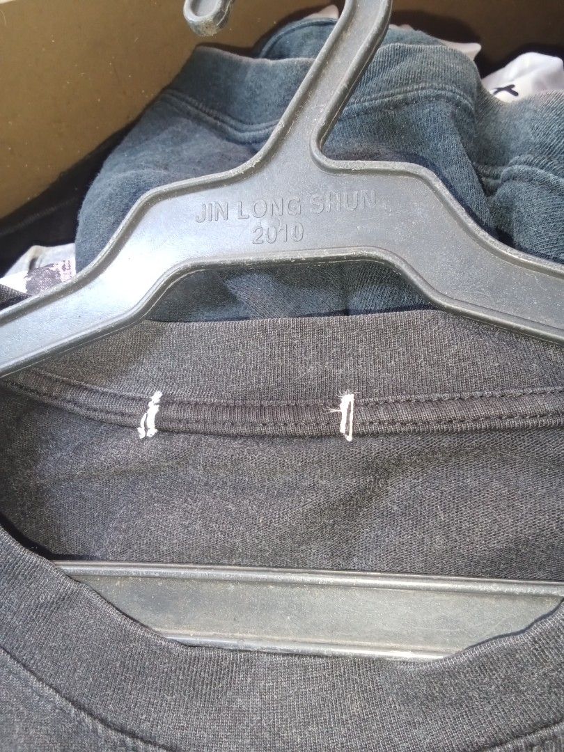 Kurt cobain (Category: Tshirts & Polo Shirts ) located in Bacolod City. Submitted by vaststar.8be4bd (Listing ID 1464417878, Image 3). Description: Kurt Cobain dimes: 23.5 W x 28 L cut tag crack prints freeship .