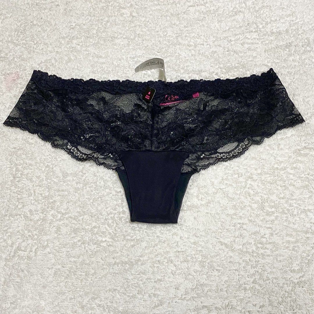 La Senza Black Lace Panties (Category: Undergarments & Loungewear) located in Pasig City. Submitted by ela_zen15 (Listing ID 1464404550, Image 2). Description: Lasenza Underwear Original Brandnew Medium With Price Tag and Paper Bag Can do lalamove sagot nyo po sf.