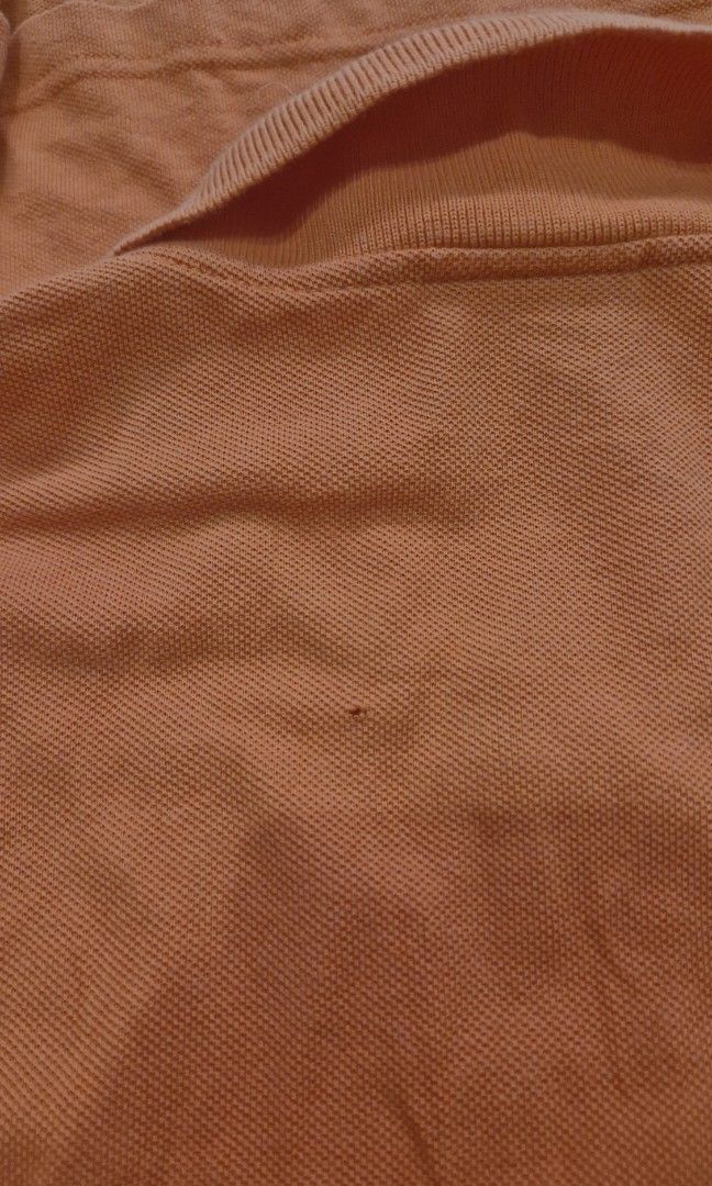 Lacoste polo shirt (Category: Tshirts & Polo Shirts ) located in Pili. Submitted by the_g_thrift (Listing ID 1464437078, Image 3). Description: size 6 on tag dimes: 22 x29f 31b issue: pin hole sa likod.