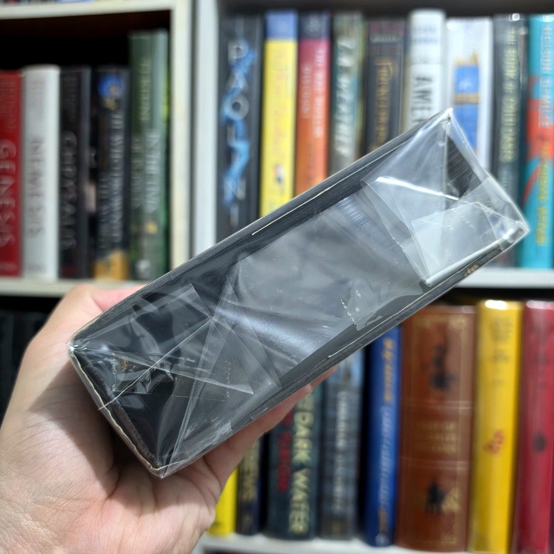 Lady Midnight by Cassandra Clare (Hardbound) (Category: Storybooks) located in Makati City. Submitted by vladcpa (Listing ID 1464411711, Image 2). Description: PLEASE READ CAREFULLY BEFORE BUYING ☺ 💵 MOP: B P I or Gc@sh 🚚 MOD: J&T or Lalam0ve / Grqb within Metro Manila 📙 Sprayed edges (DIY) ✔️ Payment first before same day delivery ✔️ No haggling, please (last price posted, discounted already) ‼️ ✔️ Swipe left for more photos—all sides of the 
