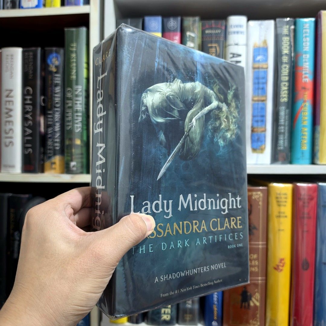 Lady Midnight by Cassandra Clare (Hardbound) (Category: Storybooks) located in Makati City. Submitted by vladcpa (Listing ID 1464411711, Image 1). Description: PLEASE READ CAREFULLY BEFORE BUYING ☺ 💵 MOP: B P I or Gc@sh 🚚 MOD: J&T or Lalam0ve / Grqb within Metro Manila 📙 Sprayed edges (DIY) ✔️ Payment first before same day delivery ✔️ No haggling, please (last price posted, discounted already) ‼️ ✔️ Swipe left for more photos—all sides of the 