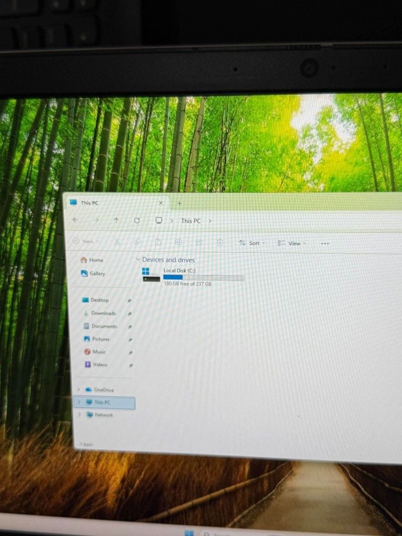 Latitude 5420 (Category: Laptops & Notebooks) located in Manila. Submitted by happyearth.953a15 (Listing ID 1464355194, Image 2). Description: Latitude 5420 I5 11th gen Intel iris XE graphics 8gb ram 256gb nvme Windows 11 pro OS Unit with charger Battery health : GOOD CONDITION✅ No issue , paint chip lang ✅ 💸💸 13,500 Location: San Andres bukid manila Pick up or meet up.