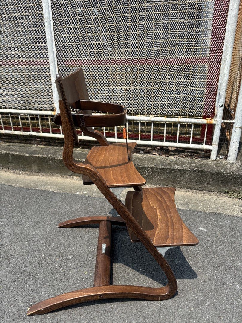 Leander Highchair (Category: Kids Tables & Chairs) located in Calamba. Submitted by moochiebabystuff2 (Listing ID 1464494949, Image 2). Description: JAPAN SURPLUS CALAMBA LAGUNA LOCATION PICK UP / LALAMOVE PIN ADD: MOOCHIE BABY STUFF JAPAN SURPLUS FARCONVILLE CALAMBA GOOD CONDITION 3000 pesos Thankyou ♥️.