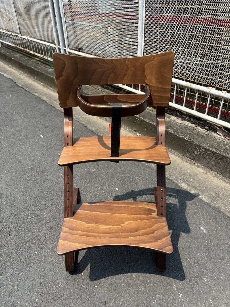 Leander Highchair (Category: Kids Tables & Chairs) located in Calamba. Submitted by moochiebabystuff2 (Listing ID 1464494949, Image 3). Description: JAPAN SURPLUS CALAMBA LAGUNA LOCATION PICK UP / LALAMOVE PIN ADD: MOOCHIE BABY STUFF JAPAN SURPLUS FARCONVILLE CALAMBA GOOD CONDITION 3000 pesos Thankyou ♥️.