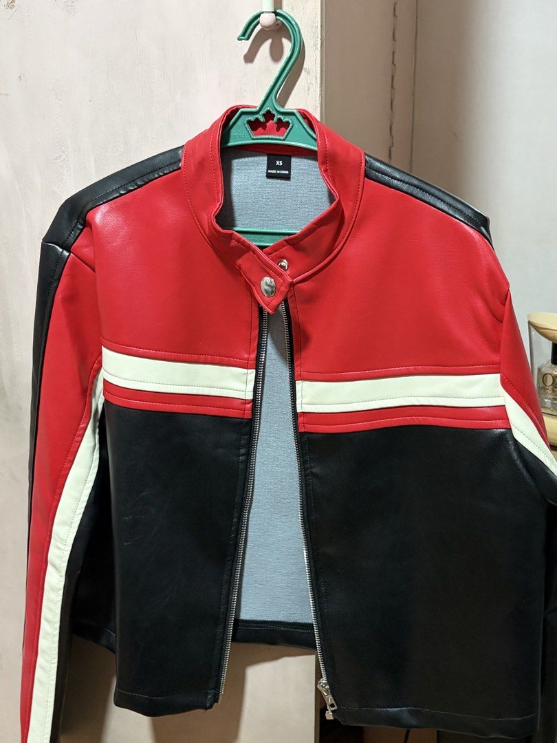 Leather Jacket (Category: Coats, Jackets and Outerwear) located in Pasig City. Submitted by chiemestry (Listing ID 1464370384, Image 1). Description: Never used RFS: Too small/decluttering.