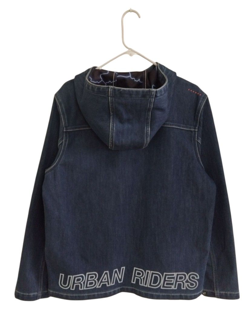 Lee Urban Riders Denim Reflective Lightning Parka (Category: Coats, Jackets and Outerwear) located in Pasig City. Submitted by hustlexcurate (Listing ID 1464449022, Image 2). Description: Lee Urban Riders Denim Reflective Lightning Parka Size XL Dimensions: 24X28.
