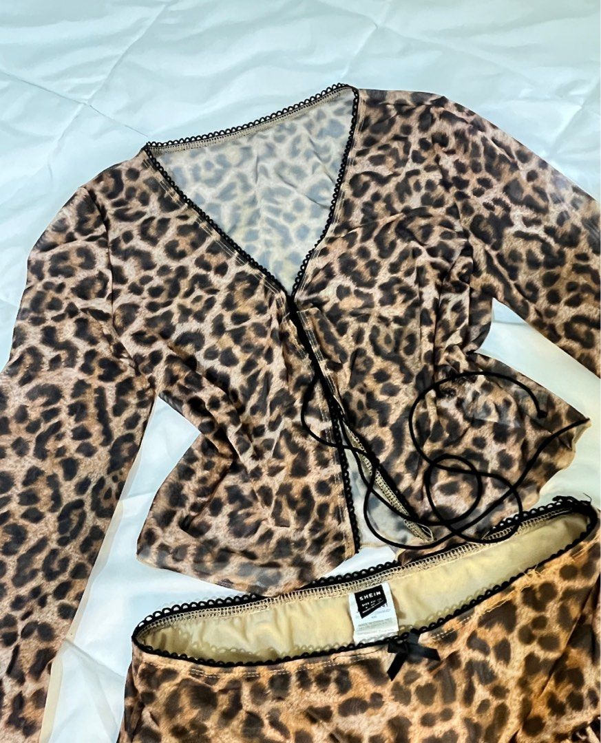 Leopard print shein skirt & top set (Category: Blouses) located in Marikina City. Submitted by eloxade.ee (Listing ID 1464422384, Image 2). Description: 🪞s-m 🏷️ 250 📍Rodriguez Rizal.