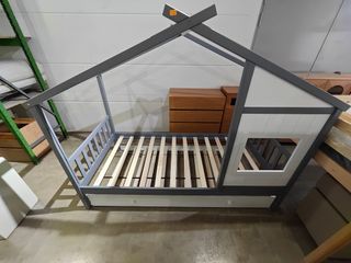 Bedframes, Divans, Bunk Beds and Daybeds Collection item 1