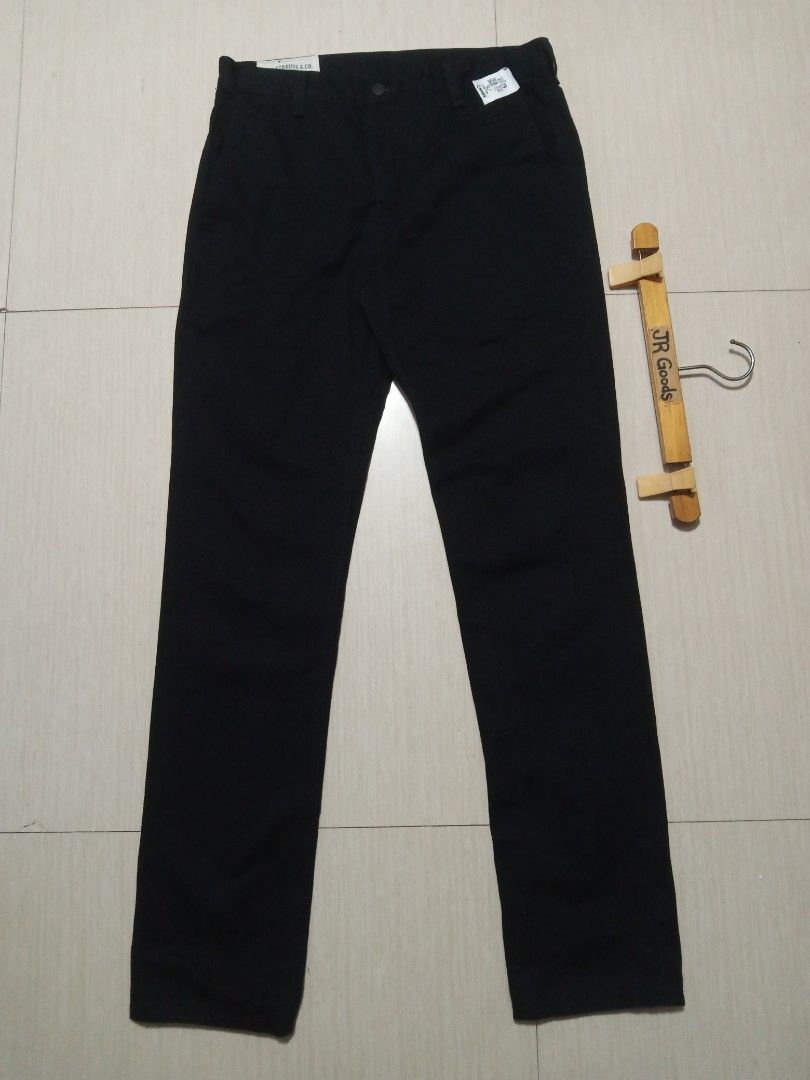 Levi Strauss & Co. Black Jeans chino (Category: Jeans) located in Tanay. Submitted by jrgoods (Listing ID 1464473607, Image 2). Description: Levi's black chino pants Size 32 Length 43.5 Hem 7 Good as new condition Semi stretch fabric 1199+ship Tanay Rizal location Shipping Nationwide - Straight leg fit - Button fly closure - Two back pockets with signature stitching - Small red tab on back pocket - Comfortable for everyday wear - Perfect wardrobe